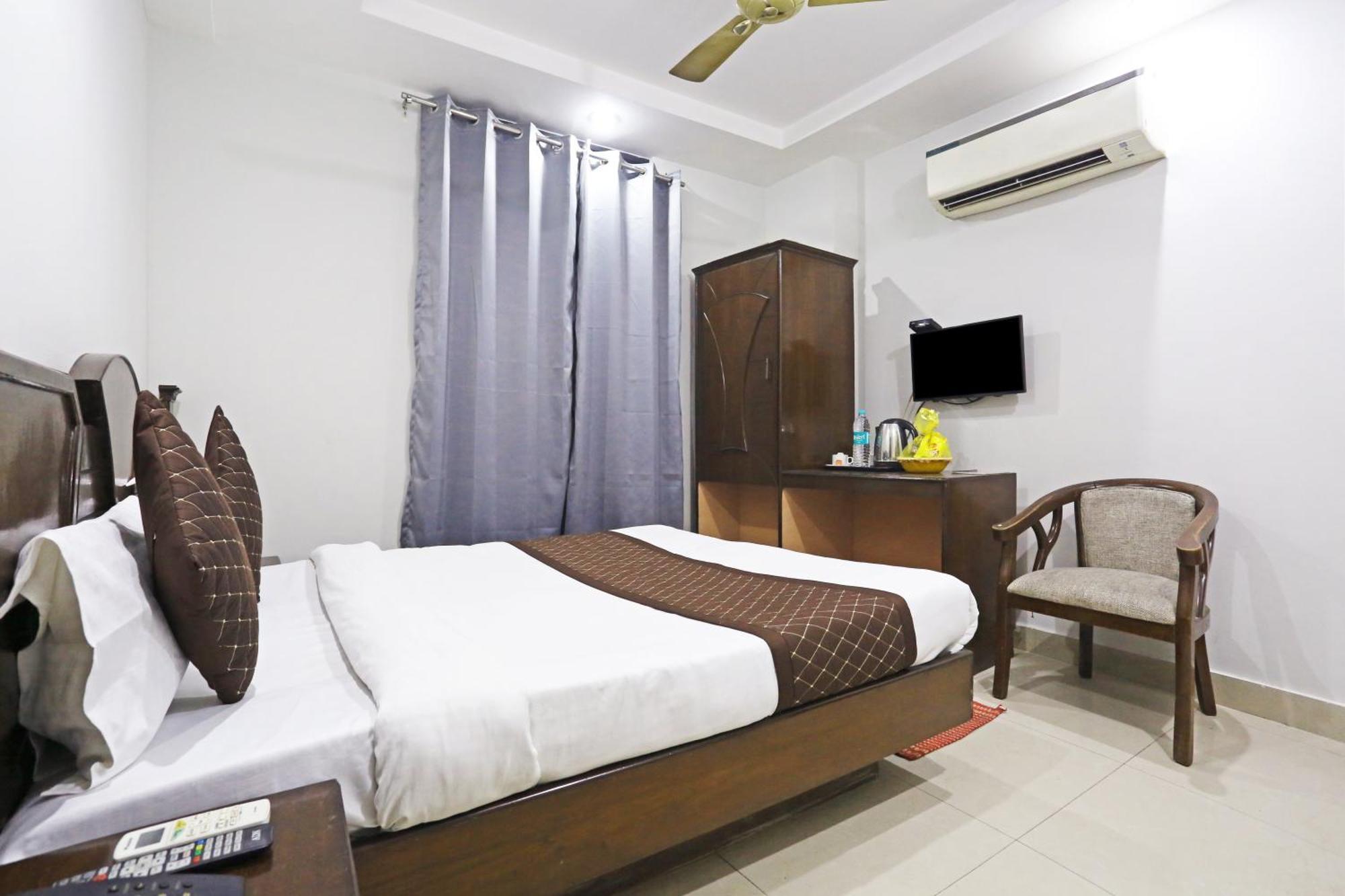Hotel Ratandeep At Paharganj Нью-Делі Екстер'єр фото