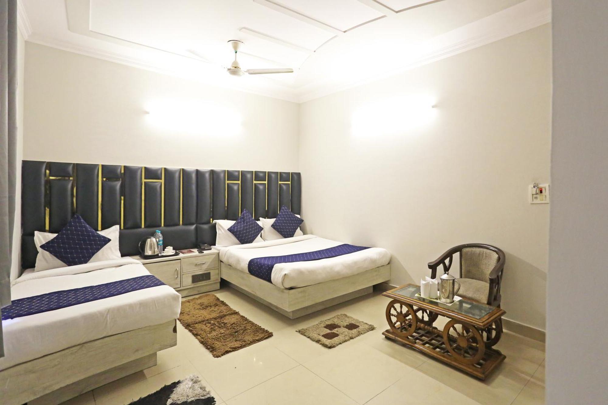 Hotel Ratandeep At Paharganj Нью-Делі Екстер'єр фото