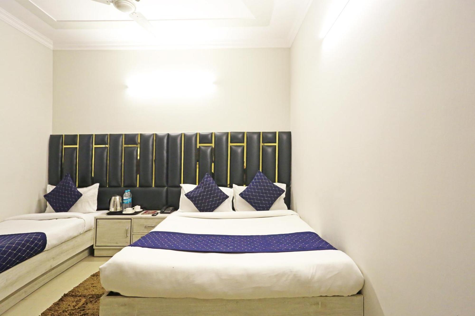 Hotel Ratandeep At Paharganj Нью-Делі Екстер'єр фото